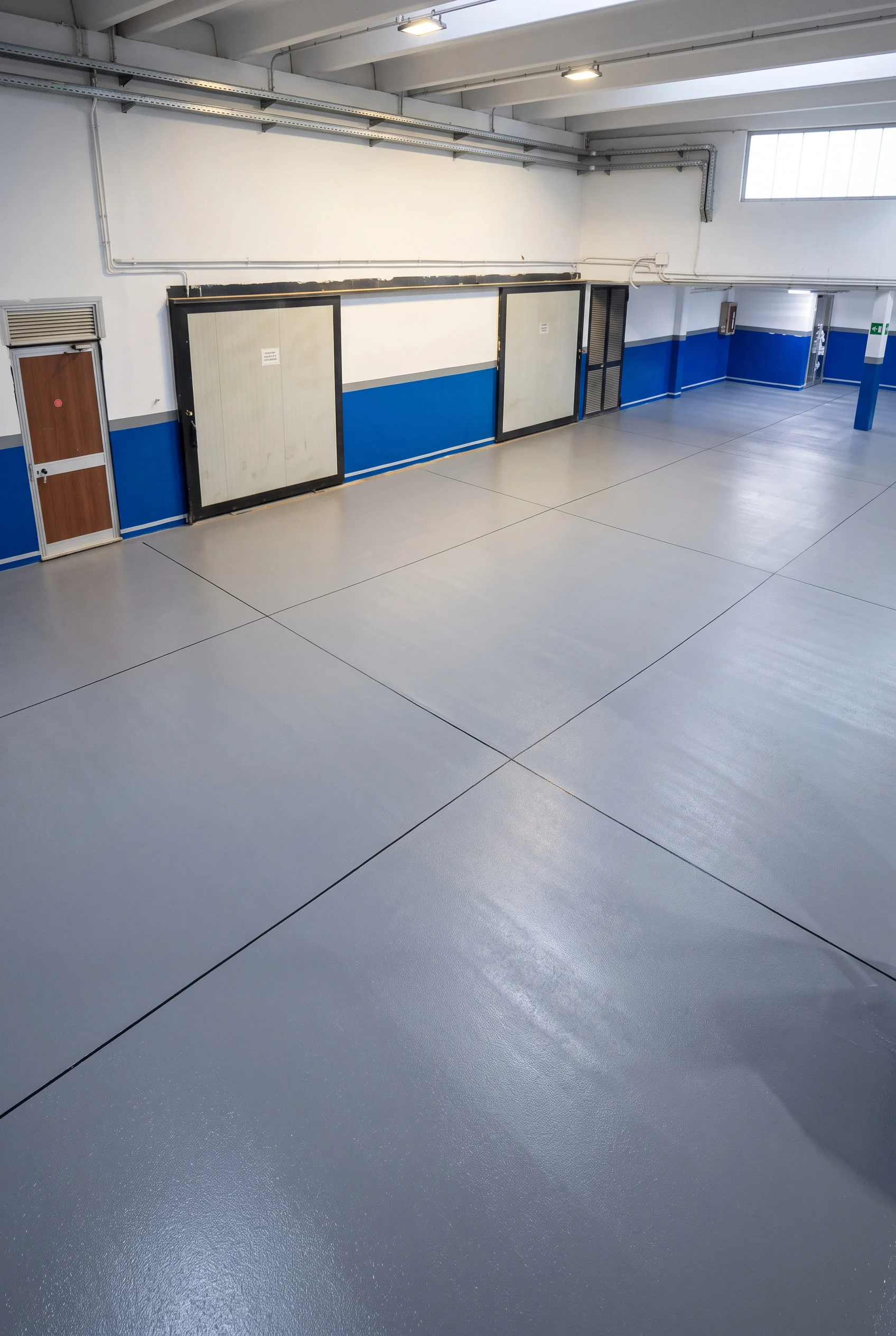 resinfloorgroup_lavoro_resina_pavimentazioni_industriali_0021_ai