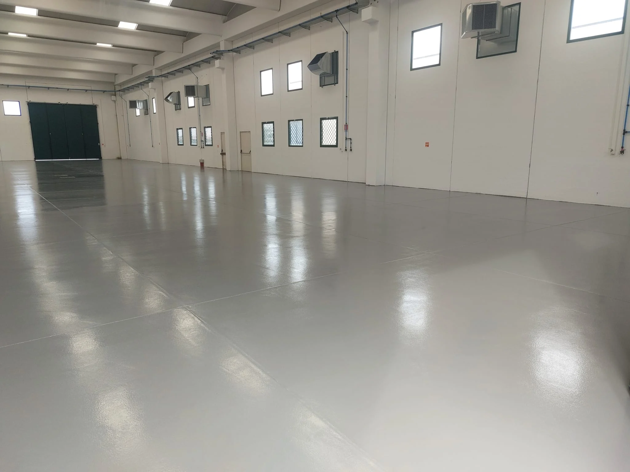 resinfloorgroup_lavoro_resina_pavimentazioni_industriali_gruppo_5_0002