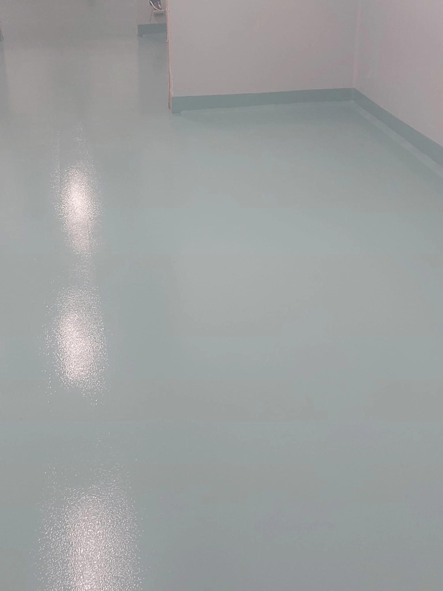 resinfloorgroup_lavoro_resina_pavimentazioni_industriali_gruppo_8_0001