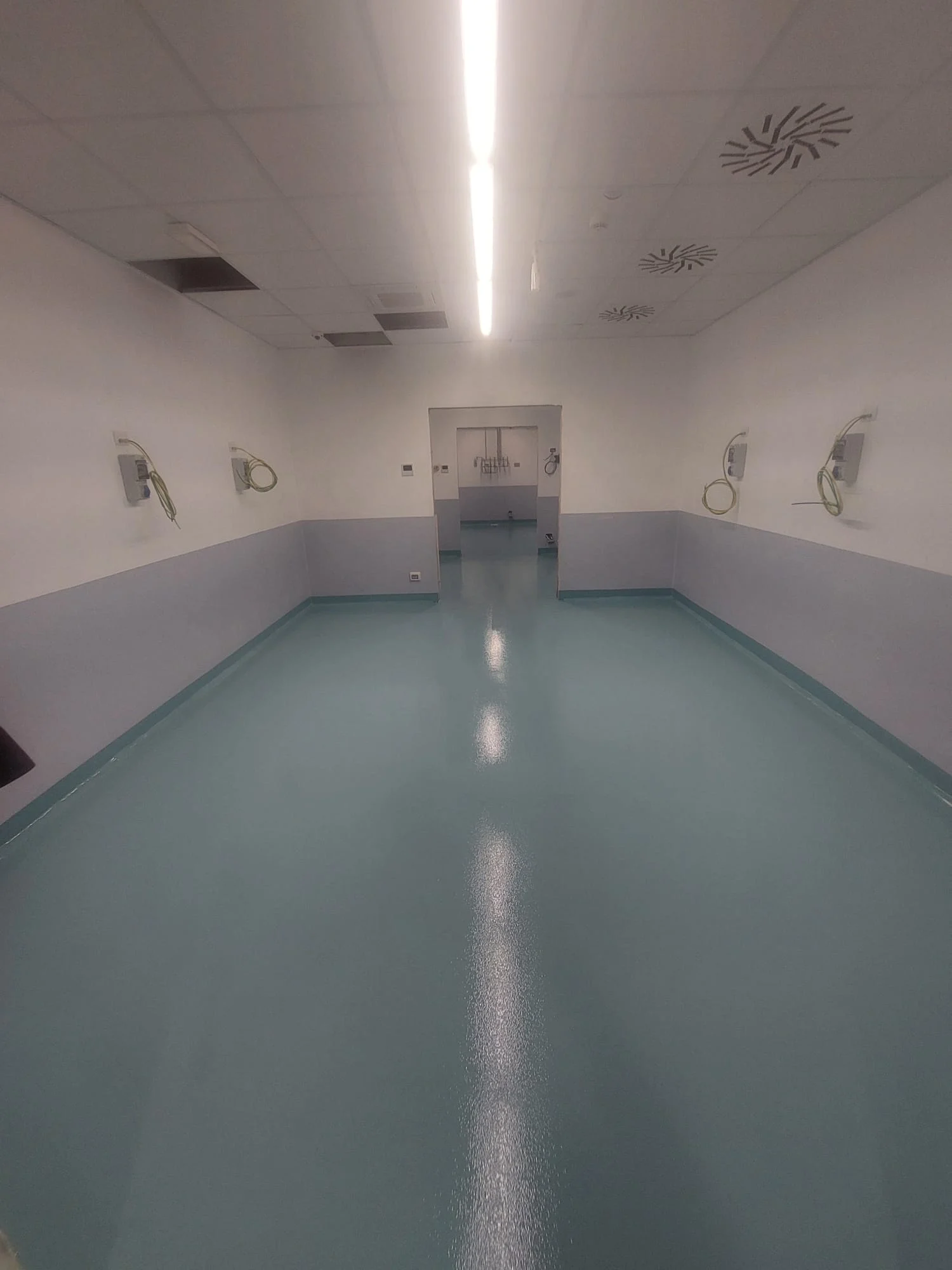 resinfloorgroup_lavoro_resina_pavimentazioni_industriali_gruppo_8_0003